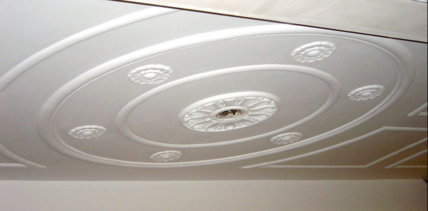 Stuckarbeiten Düsseldorf – Stuck-Elemente an der Decke (Restaurierung)