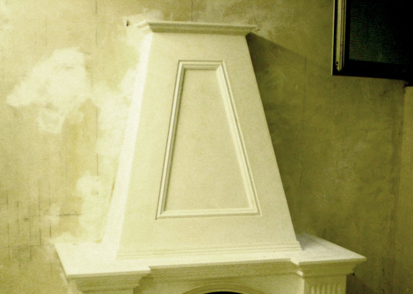 Stuckateur Meister – individueller Gips-Kamin (Neuanfertigung) in Düsseldorf